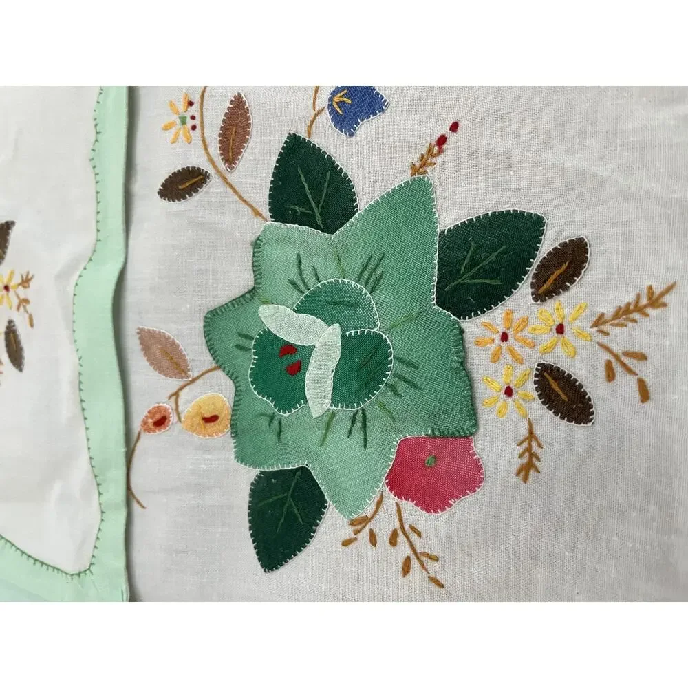 Vtg Embroidered Floral Applique 6 Placemats 4 Napkins 10 pc Set